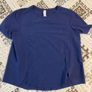 Lululemon Lightweight Stretch Run Tee with Airflow, size 6